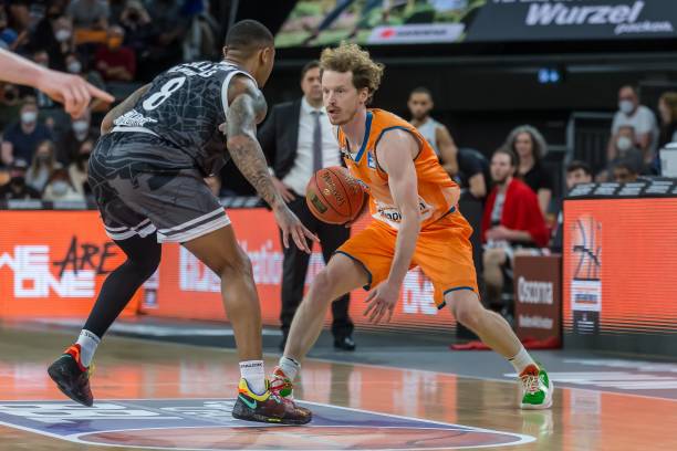 从战术层面 从战术层面